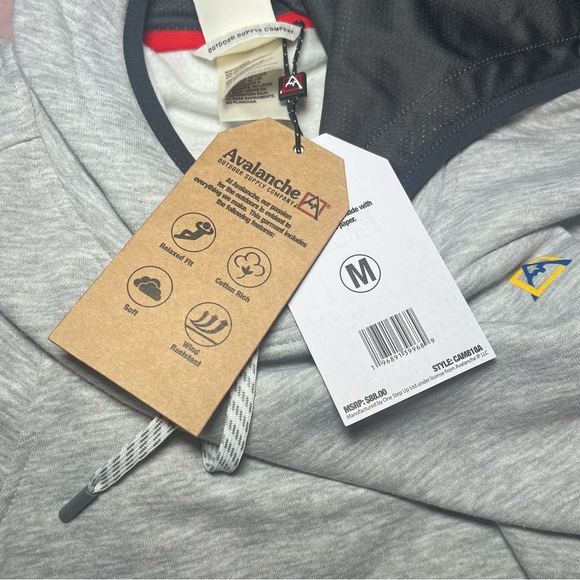 Avalanche Outdoor supply company Gray Hoodie medium - Picture 9 of 11